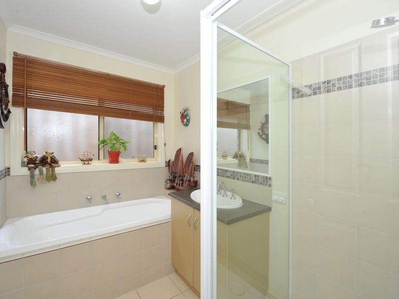 23 Bohemia Crescent, Pakenham VIC 3810