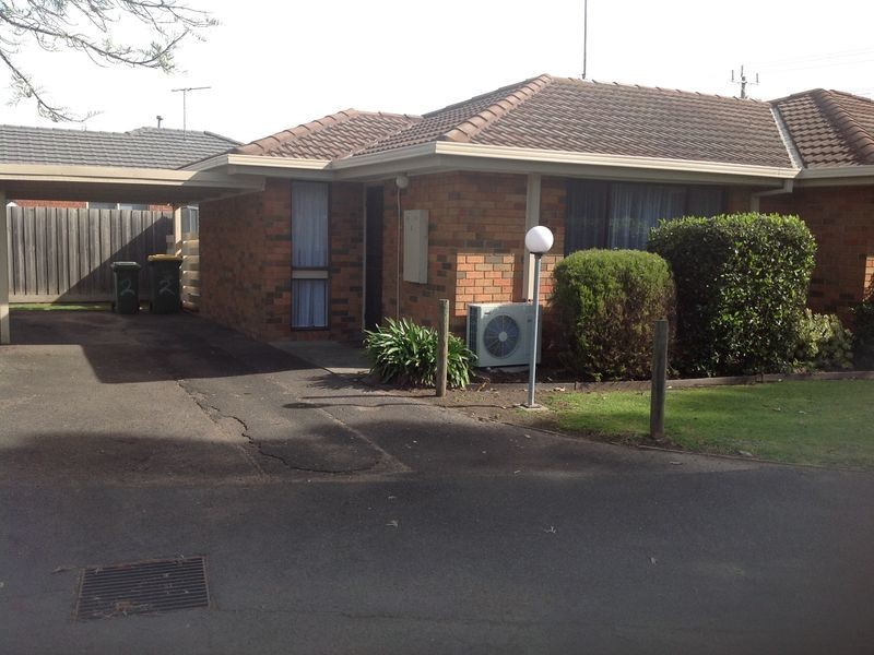 2/7-9 King Street, Pakenham VIC 3810