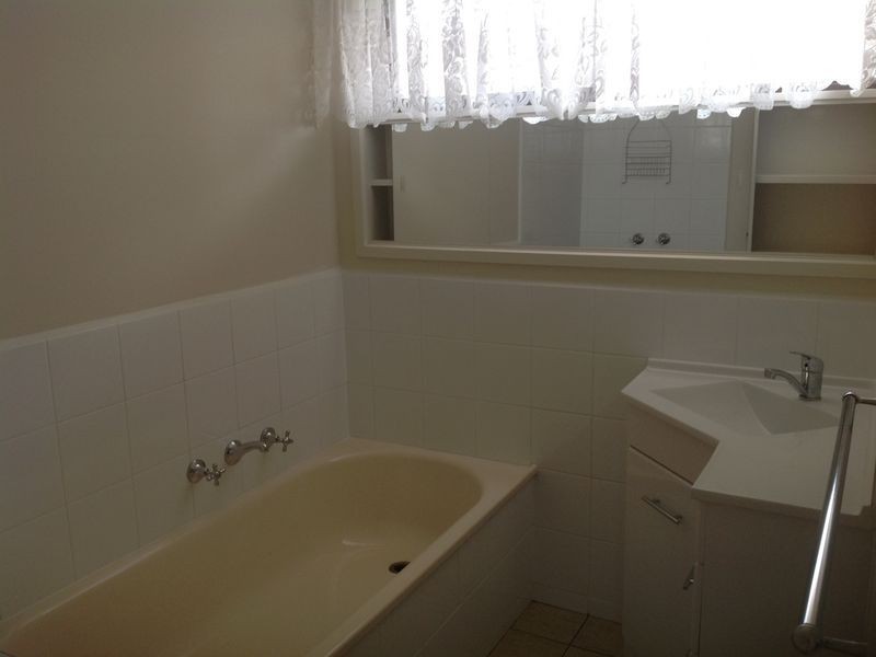 2/7-9 King Street, Pakenham VIC 3810