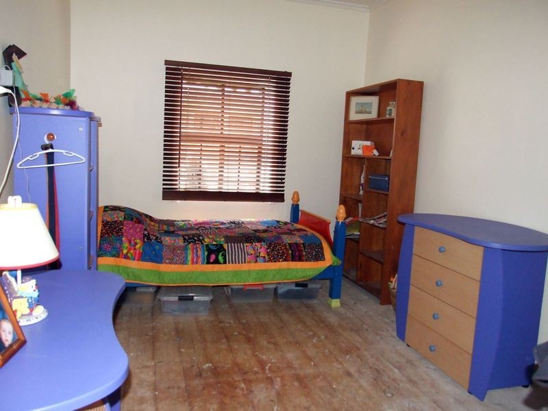 34 Railway Avenue, Tynong VIC 3813