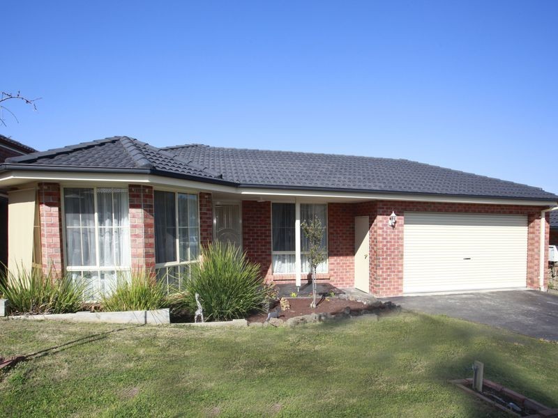 65 Manna Gum Drive, Pakenham VIC 3810