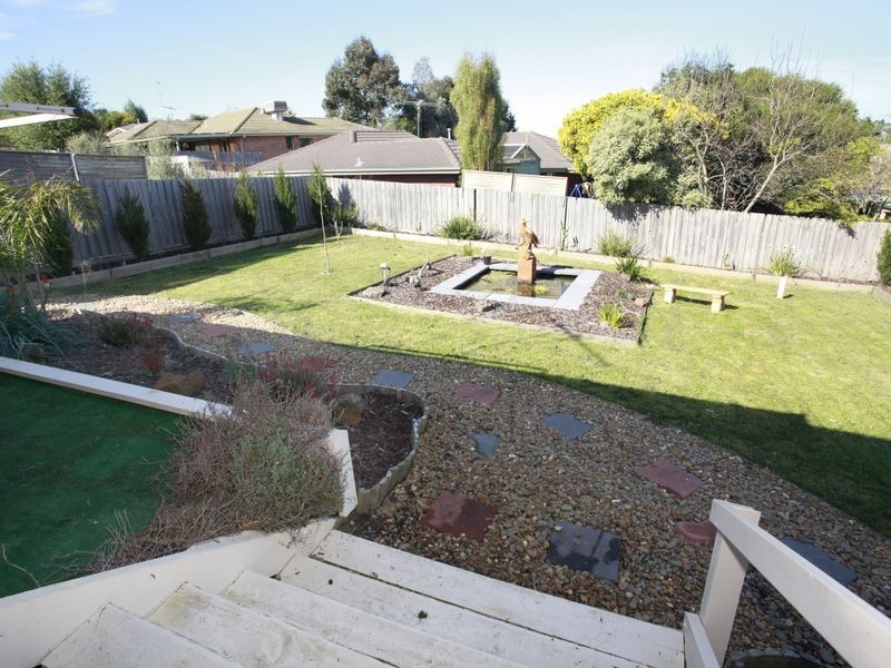 65 Manna Gum Drive, Pakenham VIC 3810