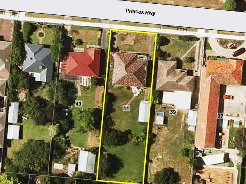 41 Princes Highway, Pakenham VIC 3810