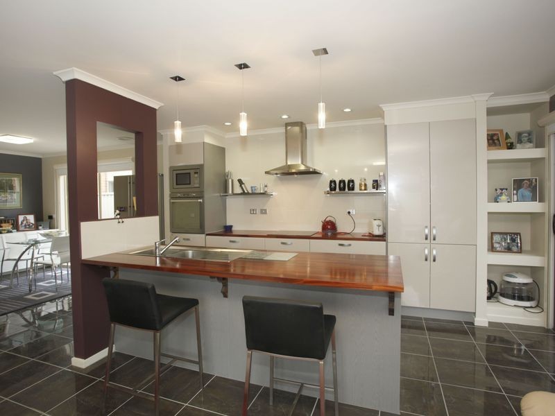 4 Ashwood Grove, Pakenham VIC 3810