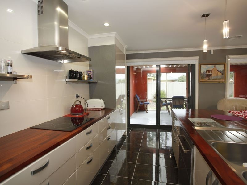 4 Ashwood Grove, Pakenham VIC 3810