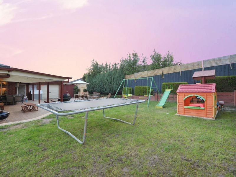 46 Ebony Drive, Pakenham VIC 3810