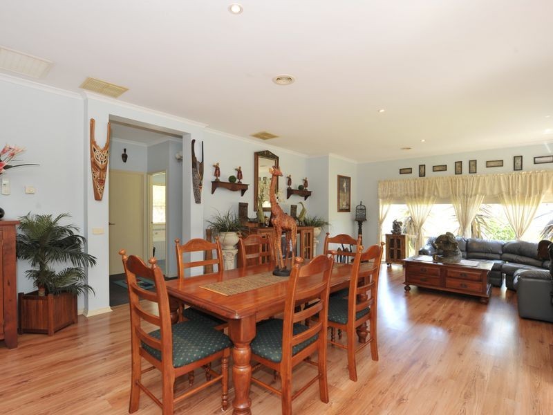 3 Ashwood Grove, Pakenham VIC 3810