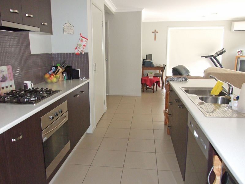 71 Sandalwood Drive, Pakenham VIC 3810