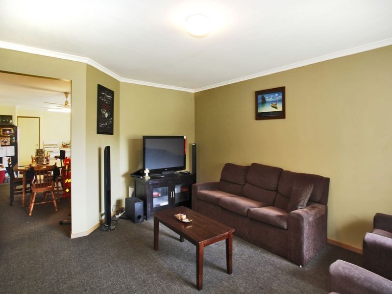 26 Pommel Street, Pakenham VIC 3810