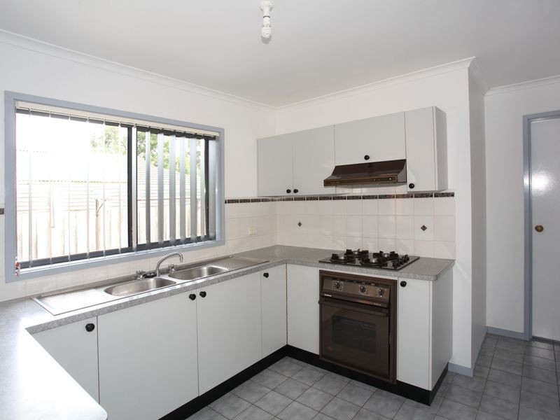 3/13 Pakenham Road, Pakenham VIC 3810