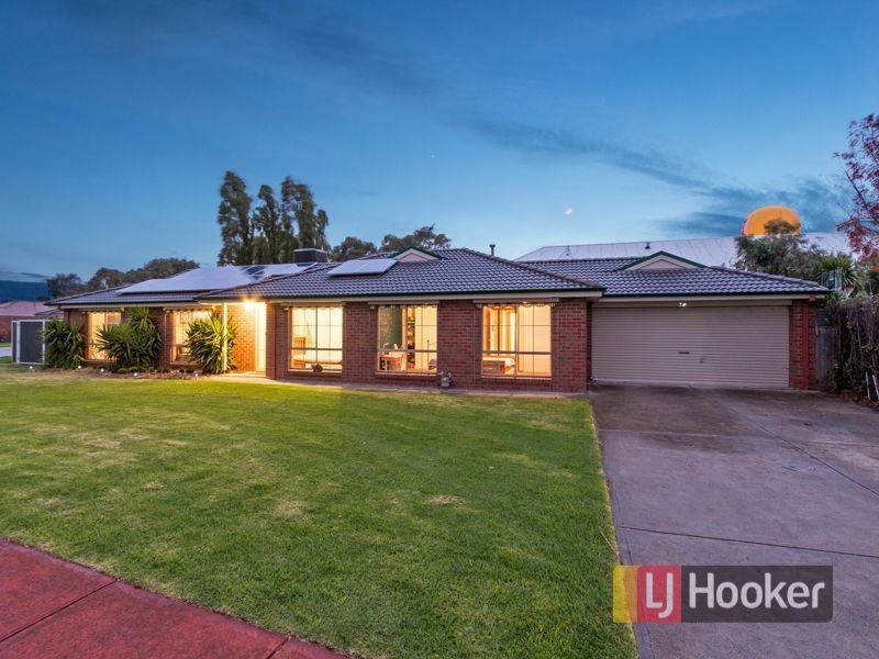 12 Capri Court, Pakenham VIC 3810