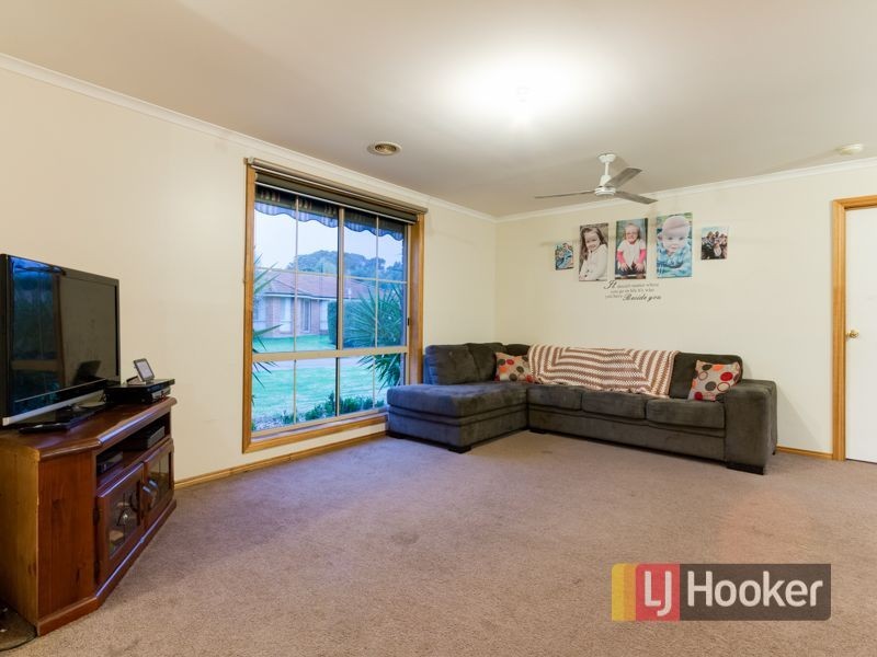 12 Capri Court, Pakenham VIC 3810
