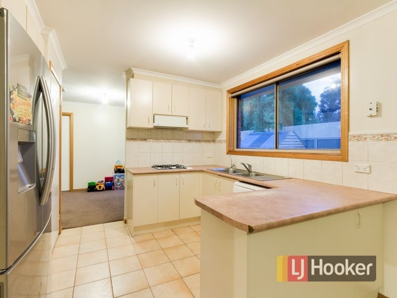 12 Capri Court, Pakenham VIC 3810