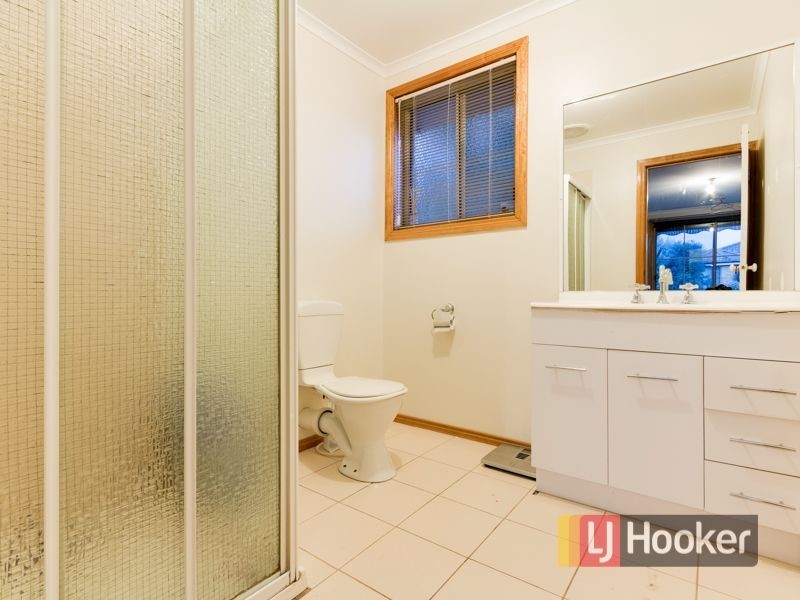 12 Capri Court, Pakenham VIC 3810