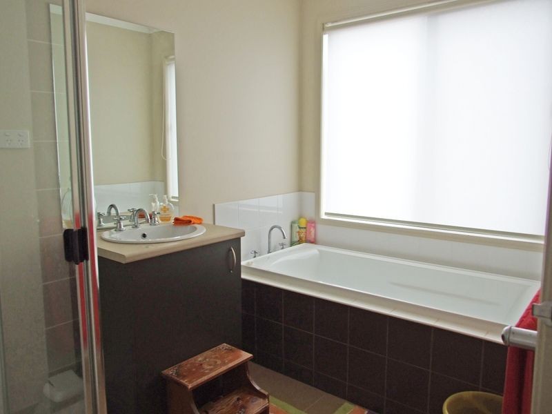 66 Storey Drive, Pakenham VIC 3810