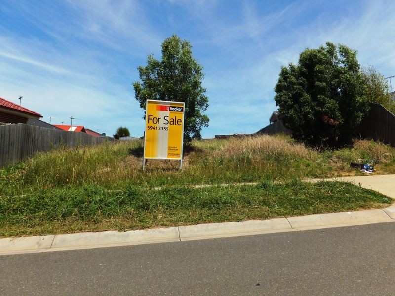 42 Tuscany Rise, Pakenham VIC 3810