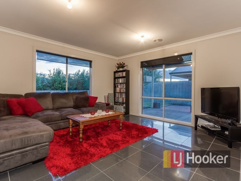 47 Ebony Drive, Pakenham VIC 3810