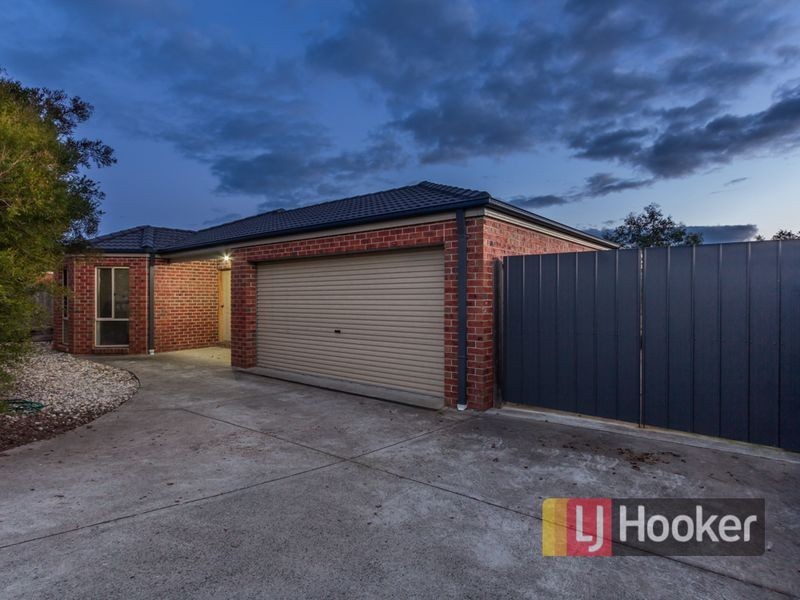 47 Ebony Drive, Pakenham VIC 3810
