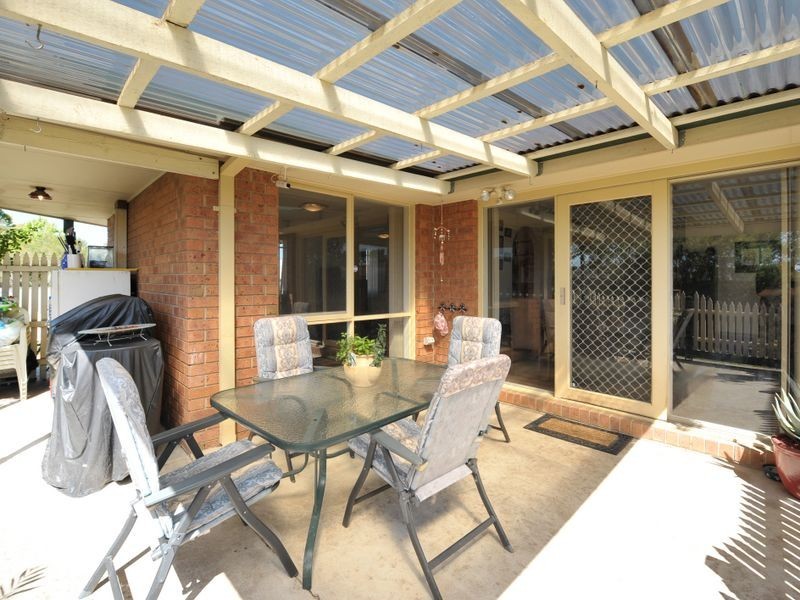 2 Montclaire Court, Pakenham VIC 3810