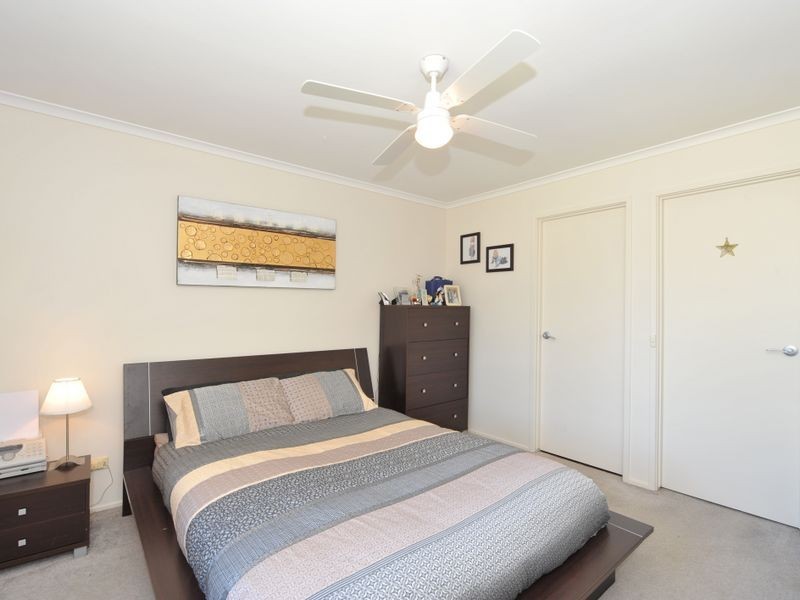 2 Montclaire Court, Pakenham VIC 3810