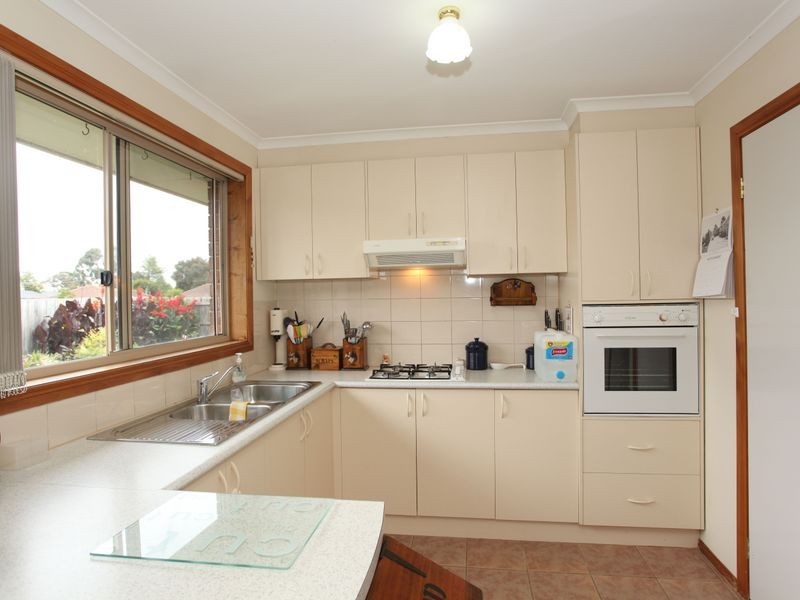 10 Stella Place, Pakenham VIC 3810