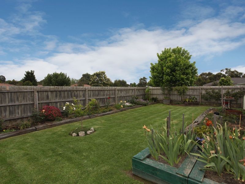 10 Stella Place, Pakenham VIC 3810