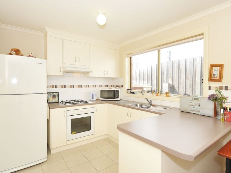7/3 Hale Place, Pakenham VIC 3810