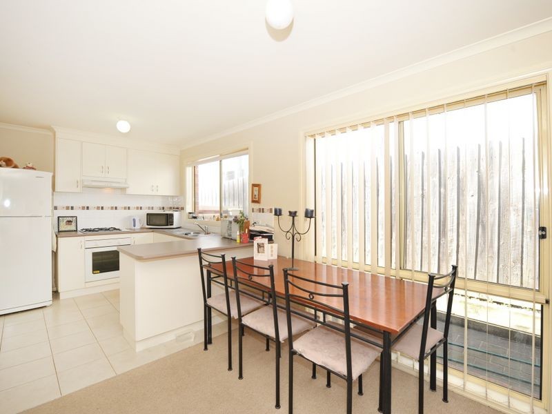 7/3 Hale Place, Pakenham VIC 3810