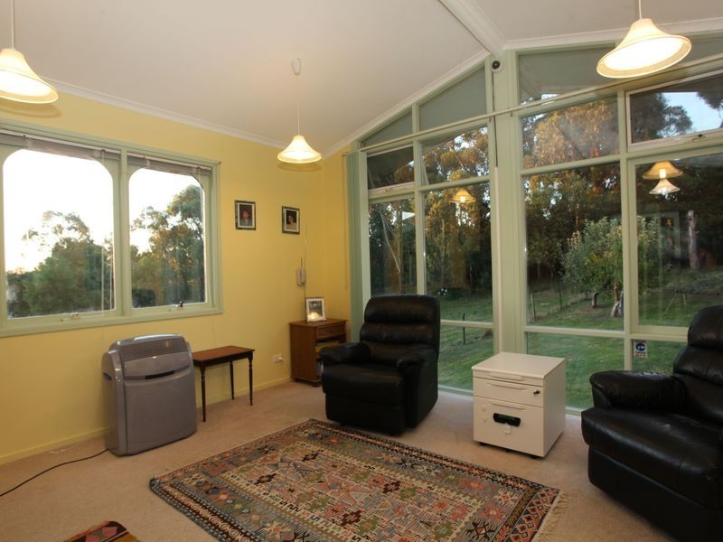 237 Bourkes Creek Road, Pakenham Upper VIC 3810