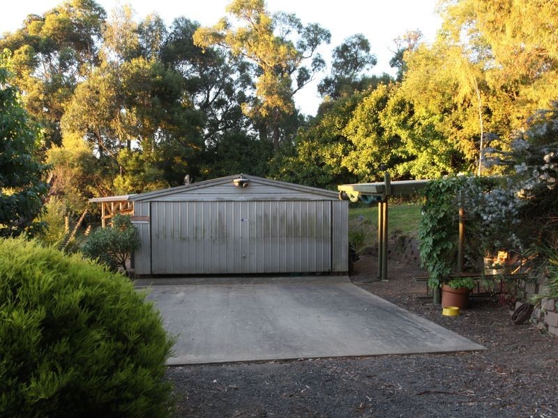 237 Bourkes Creek Road, Pakenham Upper VIC 3810
