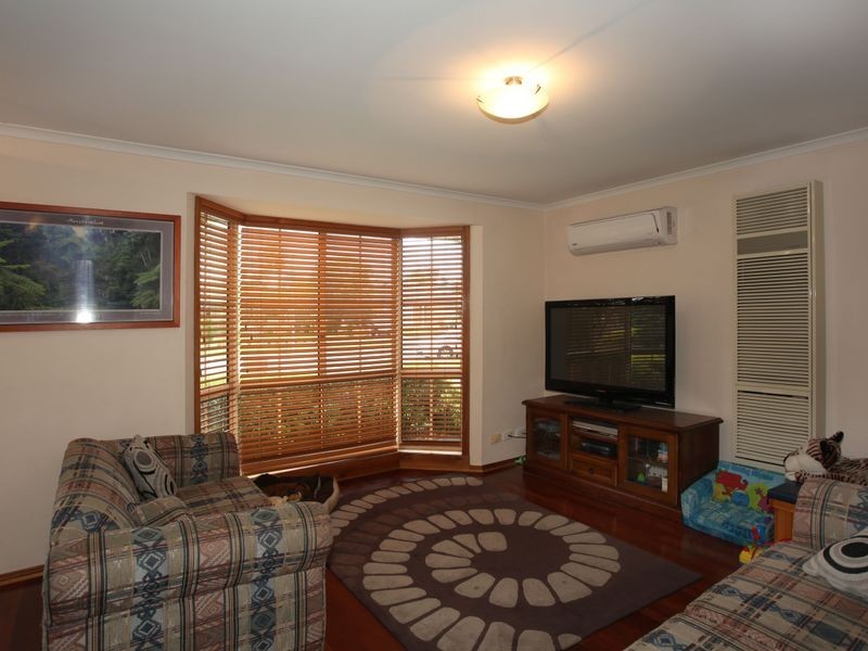 26 Simon Drive, Pakenham VIC 3810