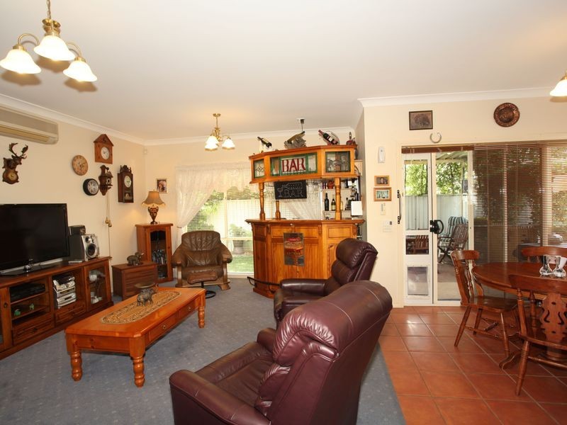 34 Flinders Chase, Pakenham VIC 3810