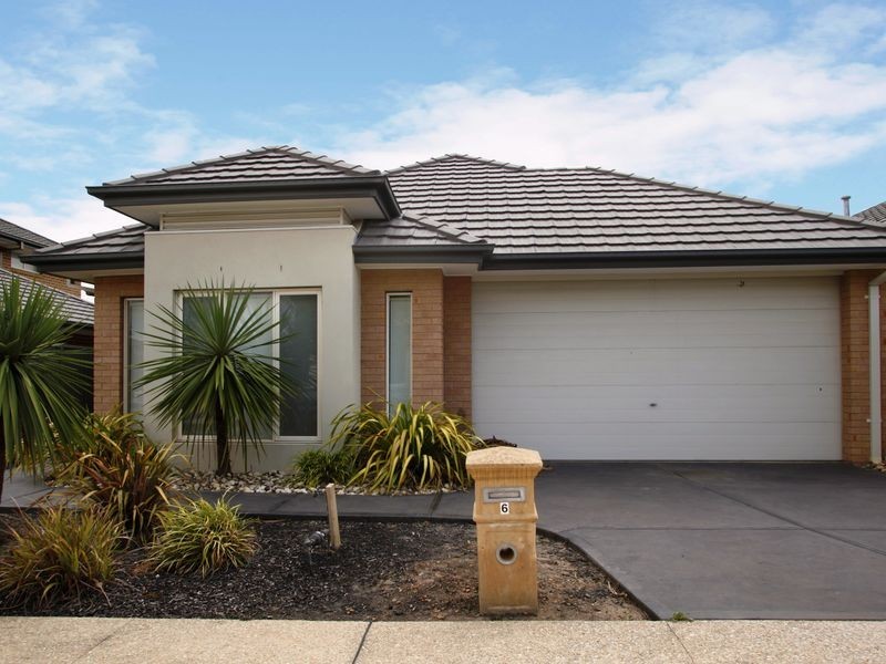 6 Sandpiper Close, Pakenham VIC 3810