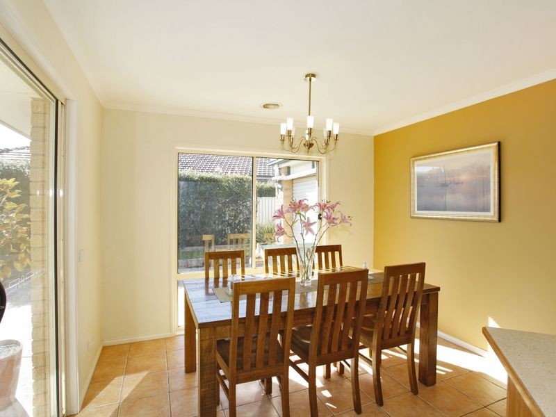 95 Oaklands Way, Pakenham VIC 3810