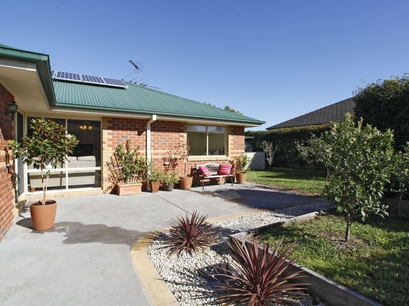 95 Oaklands Way, Pakenham VIC 3810