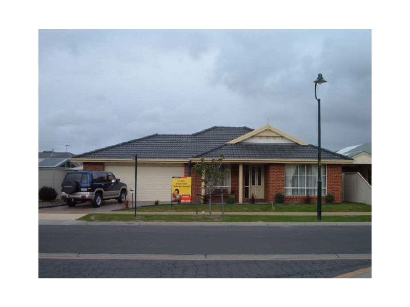 26 Hartland Circuit, Pakenham VIC 3810