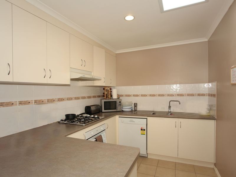 8/12 Renlik Court, Pakenham VIC 3810