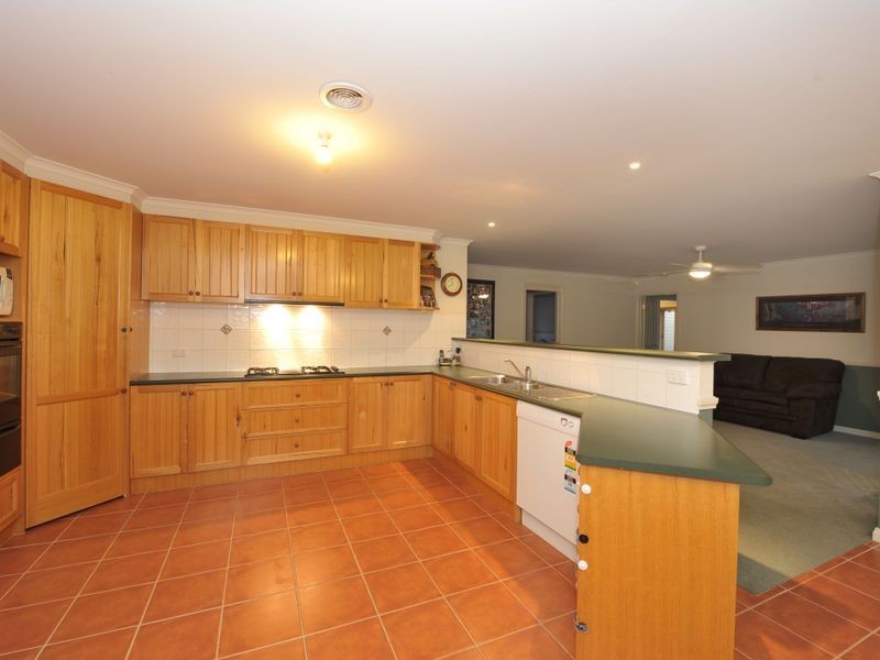 44 Brunt Road, Beaconsfield VIC 3807