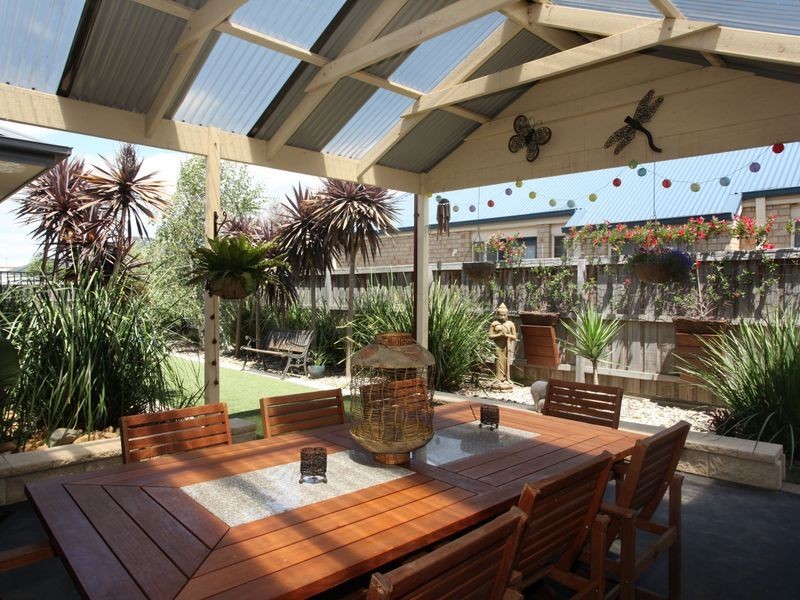 8 Hume Court, Pakenham VIC 3810