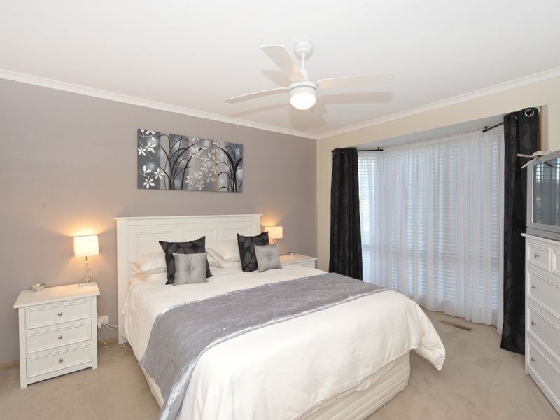 36 Aberdeen Heights, Pakenham VIC 3810