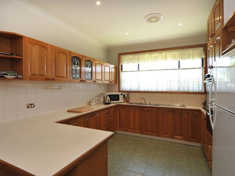 11 Paramount Way, Pakenham VIC 3810