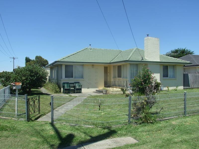 10 Savage Street, Pakenham VIC 3810