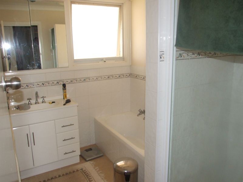 10 Savage Street, Pakenham VIC 3810