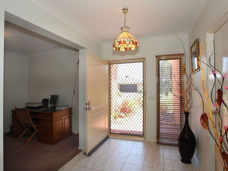 9 Genoa Grove, Pakenham VIC 3810