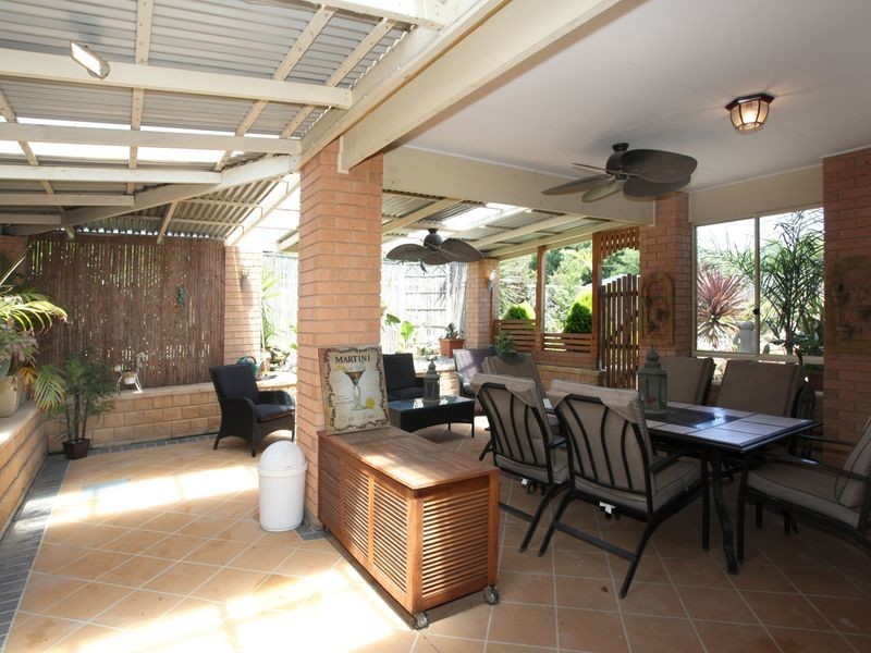 9 Genoa Grove, Pakenham VIC 3810