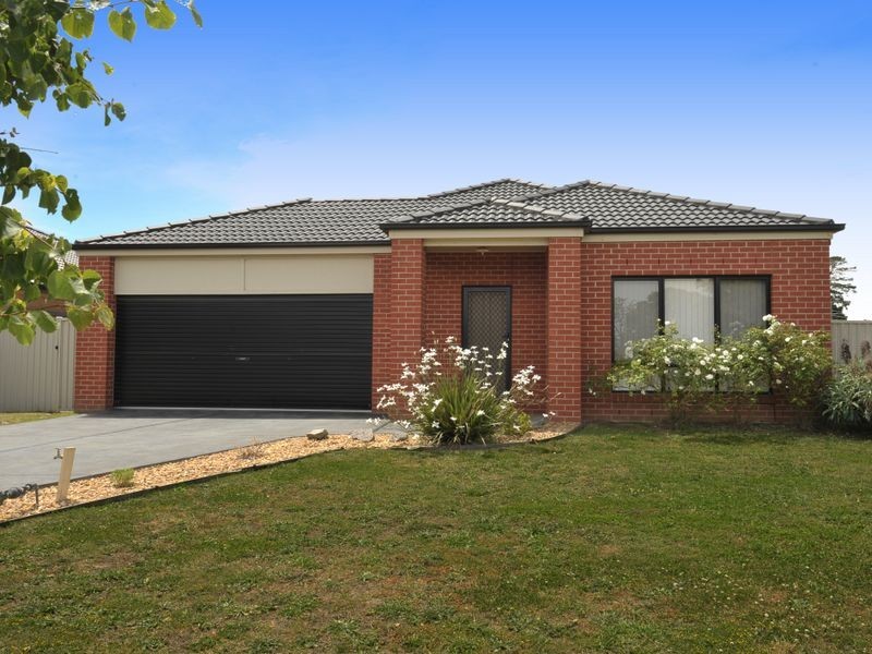 47 The Circuit, Pakenham VIC 3810