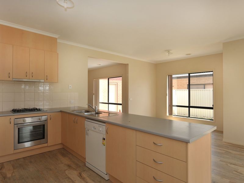 47 The Circuit, Pakenham VIC 3810