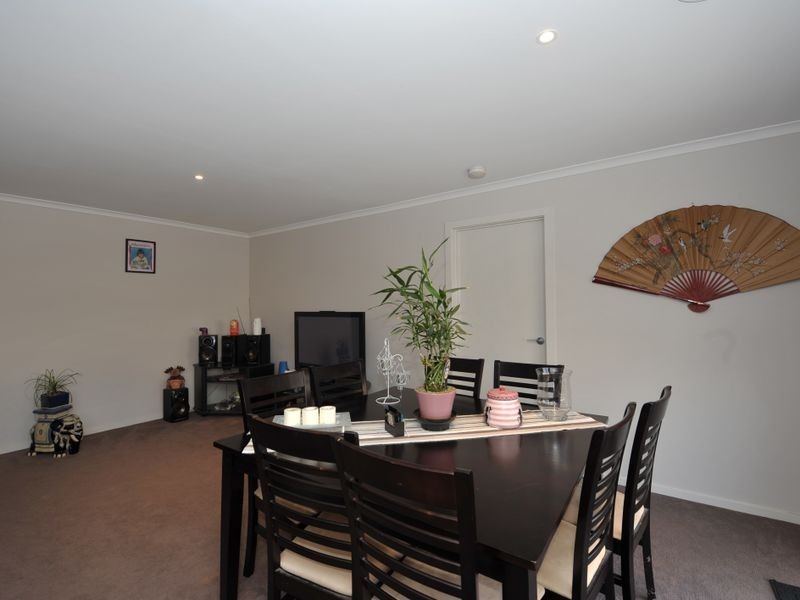 16 Tipperary Circuit, Pakenham VIC 3810