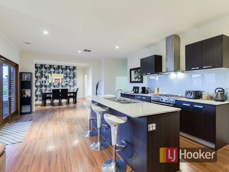 42 Flinders Park Drive, Officer VIC 3809