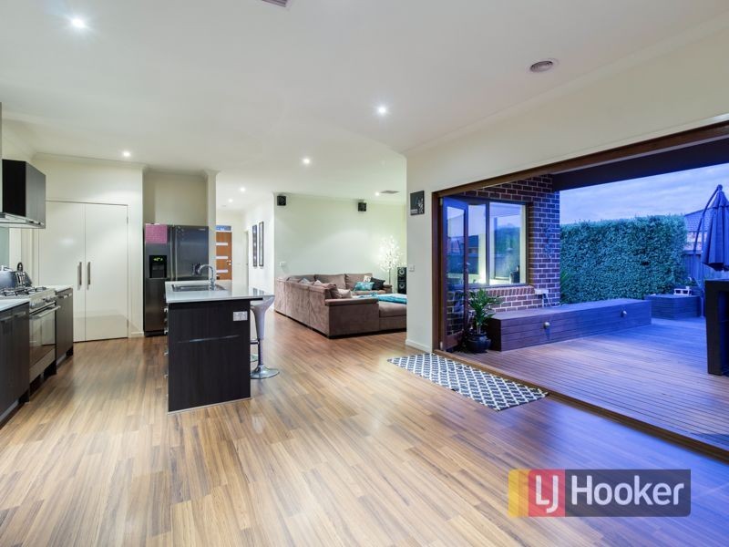 42 Flinders Park Drive, Officer VIC 3809